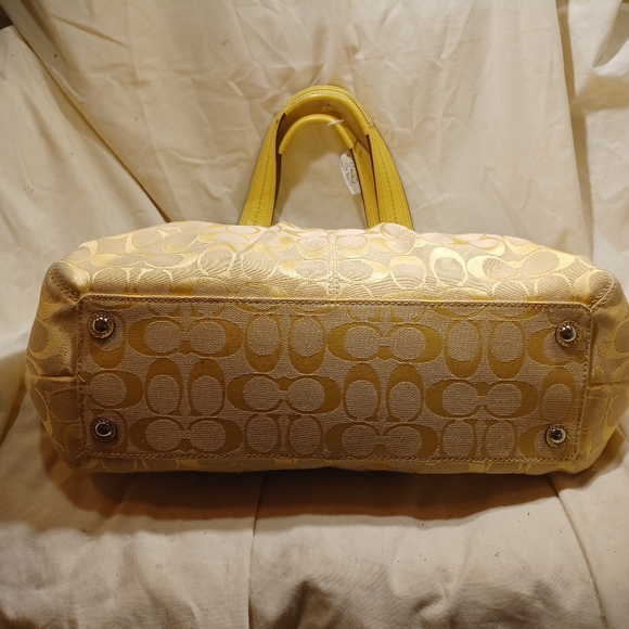 Coach business tote - Picture 5 of 11